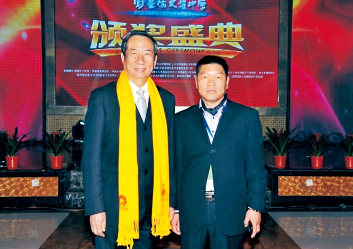 中國烹飪協會常務副會長馮恩援先生會見楊子良董事長合影留念